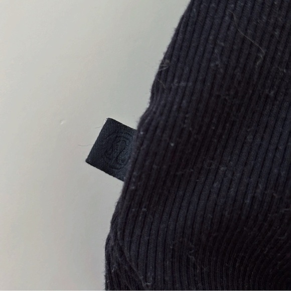 Lululemon T Shirt Ribbed Modal Reversible Draped Front Top Black - Picture 4 of 5